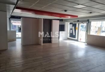 Local commercial à louer Saint-Priest - Centre-ville