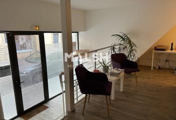 Location bureaux Lyon 3 - Proche autoroute A6, métro et tramway