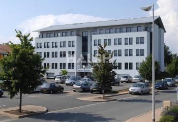 Location bureaux Limas - Proche A6 et gare SNCF Villefranche-sur-Saône