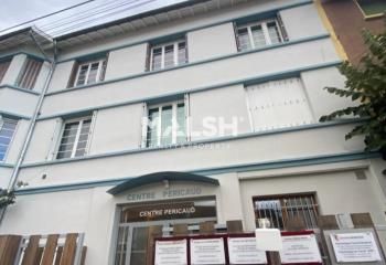 Location bureaux Lyon 8 - Proche métro, tramway et bus