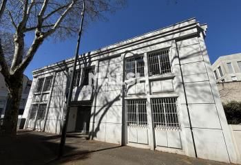 Vente bureaux Villeurbanne - Proche bus et vélo'V