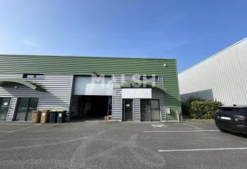 Local d'activités à vendre Lozanne - Proximité A89 et gare TER