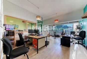 Local commercial à vendre Villeurbanne - Métro et Tram