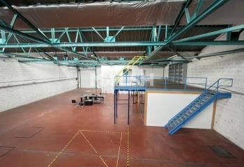 Local d'activité à louer Villeurbanne - Parc sécurisé