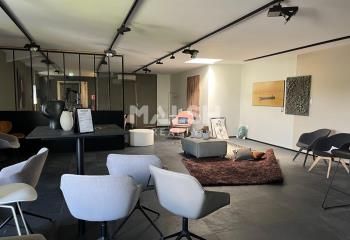 Location local commercial Saint-Priest - Proche pôle commercial