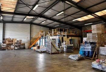 Local industriel à louer Montrond-les-Bains - Proche gare et autoroute