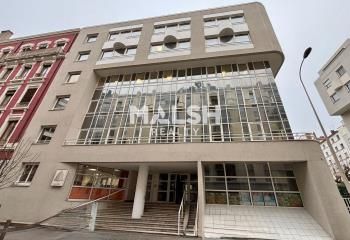 Location bureaux Lyon 7 - Proche métro B et tramway T2