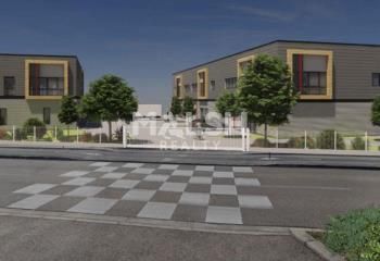 Locaux d'activités et bureaux à louer Vaulx-en-Velin - Parc sécurisé