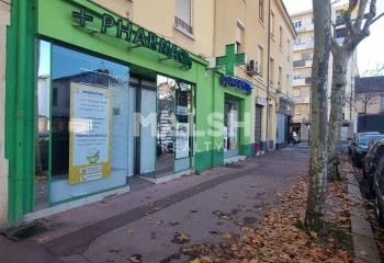 Local commercial à louer Saint-Fons - Proche axes