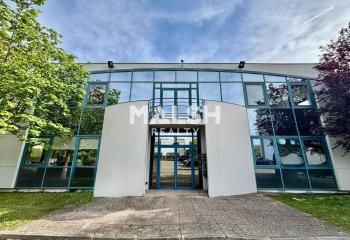 Location bureaux Écully - Parc tertiaire calme et sécurisé