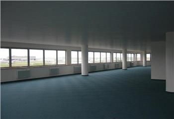 Location bureaux Tremblay-en-France - Proximité RER et Gare TGV