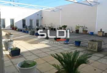 Location bureaux Vénissieux - Proche périphérique Lyon Sud, bus et autoroutes