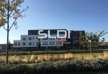 Location bureaux Genas - Proche bus et autoroute