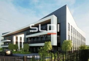 Location bureaux Genas - Proximité commodités et grands axes routiers