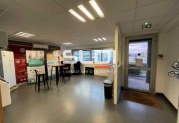 Local d'activité à louer Décines-Charpieu - Parc Oliveriannes