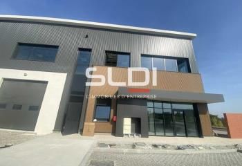 Location local d'activité Saint-Priest - Proximité tram T2