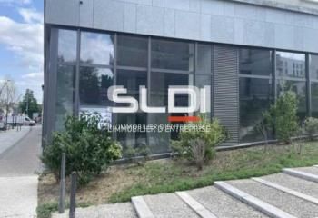 Local commercial à louer Sathonay-Camp - Proximité transports