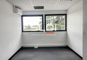 Location bureaux Rillieux-la-Pape - Proche gare SNCF et autoroute