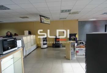 Local commercial à louer La Côte-Saint-André - Zone commerciale