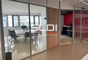 Location bureaux Vaulx-en-Velin - Proche métro, tramway et TGV