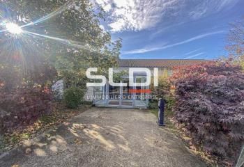 Location bureaux Saint-Maurice-de-Beynost - Proche autoroute, parc arboré