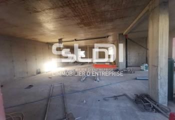 Location bureaux Pont-de-Chéruy - Proche centre commercial du Dauphiné