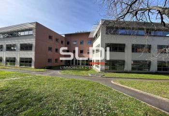 Bureaux à louer Ecully - Proche centre-ville de Lyon, bus, SNCF et A6