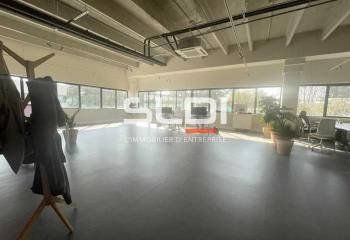 Local d'activité à louer Champagne-au-Mont-d'Or - Proche bus