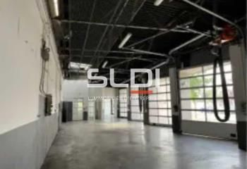 Locaux d'activité à louer Vénissieux - Proche bus et espaces verts