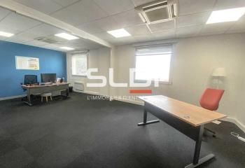 Location bureau Villeurbanne - Proche métro et autoroute