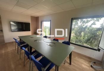 Location bureau Écully - Parc arboré, proche TER et bus