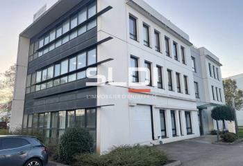 Location bureaux Saint-Priest - Proche A46, tram et métro