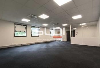 Location bureaux Lyon 9 - Proche gare, métro, bus et mobilité douce