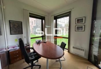 Bureaux à vendre Écully - Proche TER, bus et autoroute A6