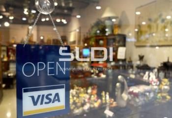 Local commercial à louer Vénissieux - Proche transports