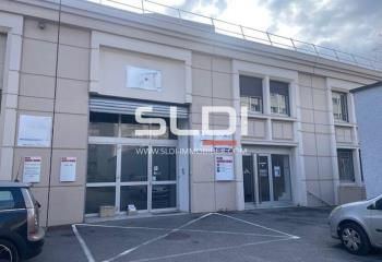 Location local d'activité Parc Gratte-Ciel - Villeurbanne - Proche métro