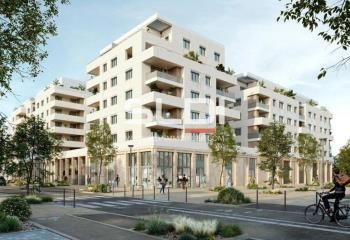 Location local tertiaire Vaulx-en-Velin - Proche transports