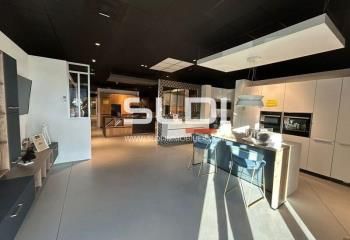 Location local commercial Anse - Angle rue passante