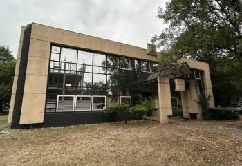 Location bureaux Pessac - Europarc - Tram, bus, train et rocade