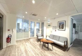 Location bureaux Bordeaux Quinconces - Proximité tram et bus