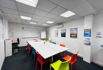 Location bureaux Bordeaux Saint Bruno - Proche tram et bus