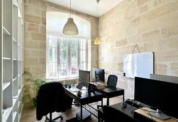 Location bureaux Bordeaux - Quais et tramway Chartrons