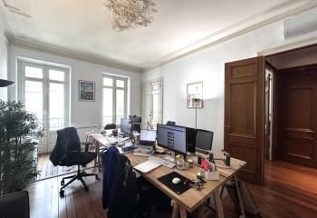 Location bureaux Bordeaux - Proche place Pey Berland et transports