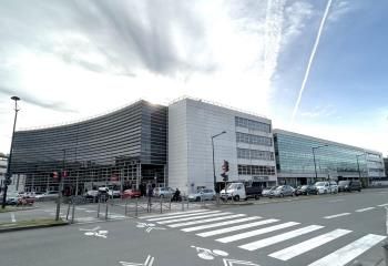 Local commercial à louer Bordeaux - Place Ravezies, proche tram