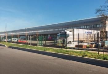 Location activité/entrepôt - 8298 m²