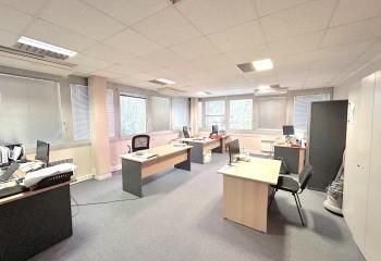 Location bureaux Bruges - Parc Chavailles - Tramway à proximité