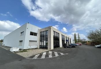 Location activité/entrepôt - 4860 m²
