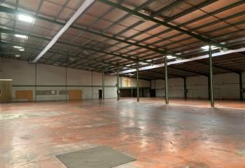 Entrepôts à louer Podensac - Proximité A62 et D1113