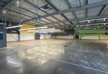 Local commercial à vendre Vayres proche N89