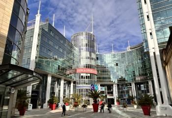Location bureaux Bordeaux - Quartier des Chartrons, proche tram et Garonne